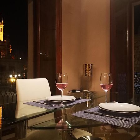 Luxury Apartment With Views To Alcazar, Cathedral And Giralda. เซบีญา ภายนอก รูปภาพ