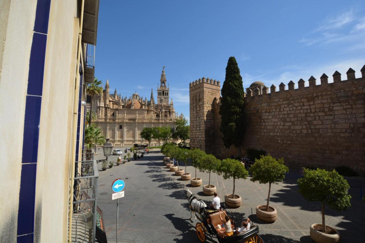 Luxury Apartment With Views To Alcazar, Cathedral And Giralda. เซบีญา ภายนอก รูปภาพ