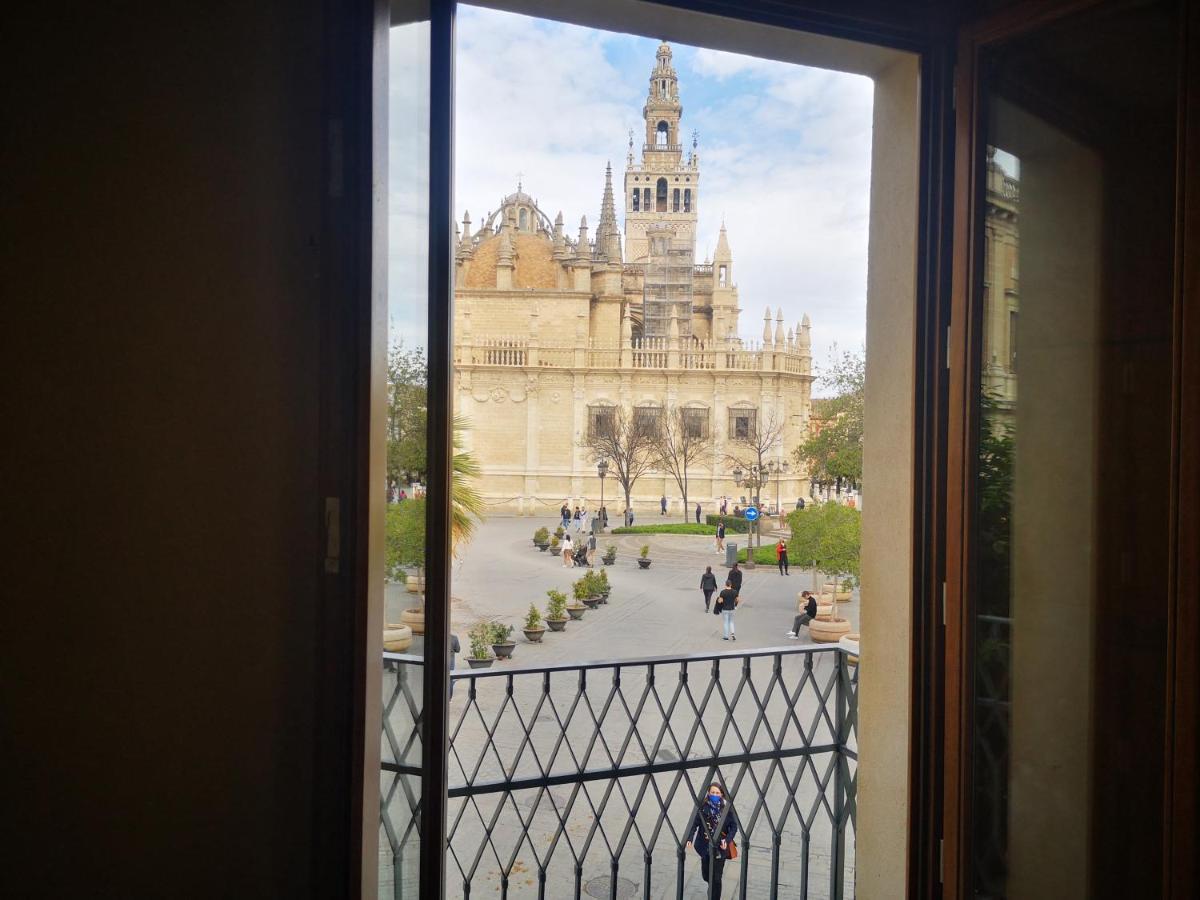 Luxury Apartment With Views To Alcazar, Cathedral And Giralda. เซบีญา ภายนอก รูปภาพ