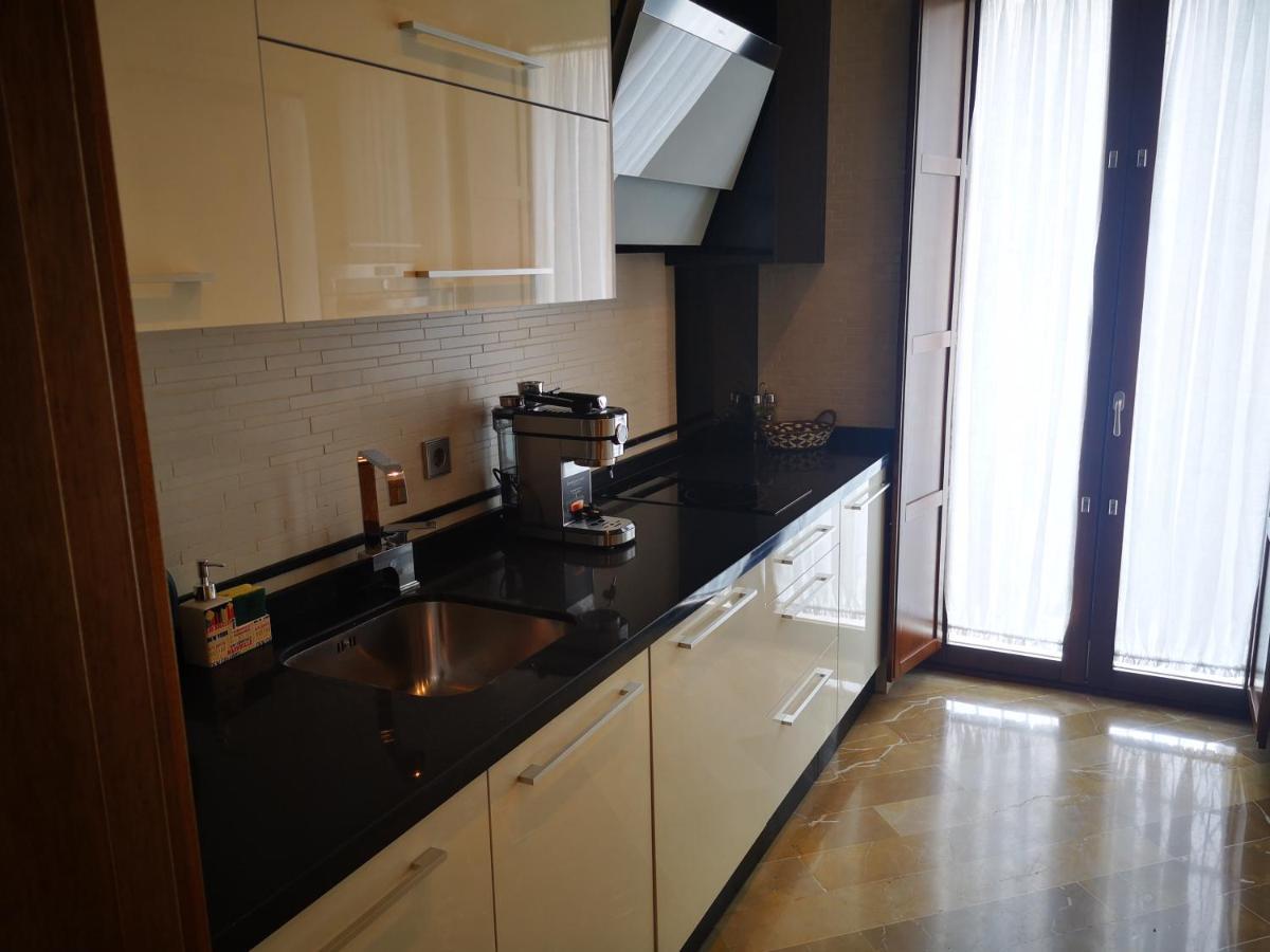 Luxury Apartment With Views To Alcazar, Cathedral And Giralda. เซบีญา ภายนอก รูปภาพ